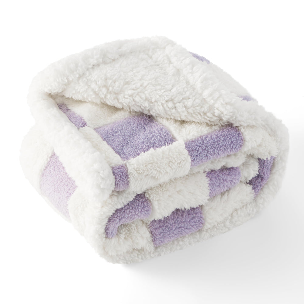 LE SURE purple blanket with 3D textured pattern—adds chic decor and pet comfort.