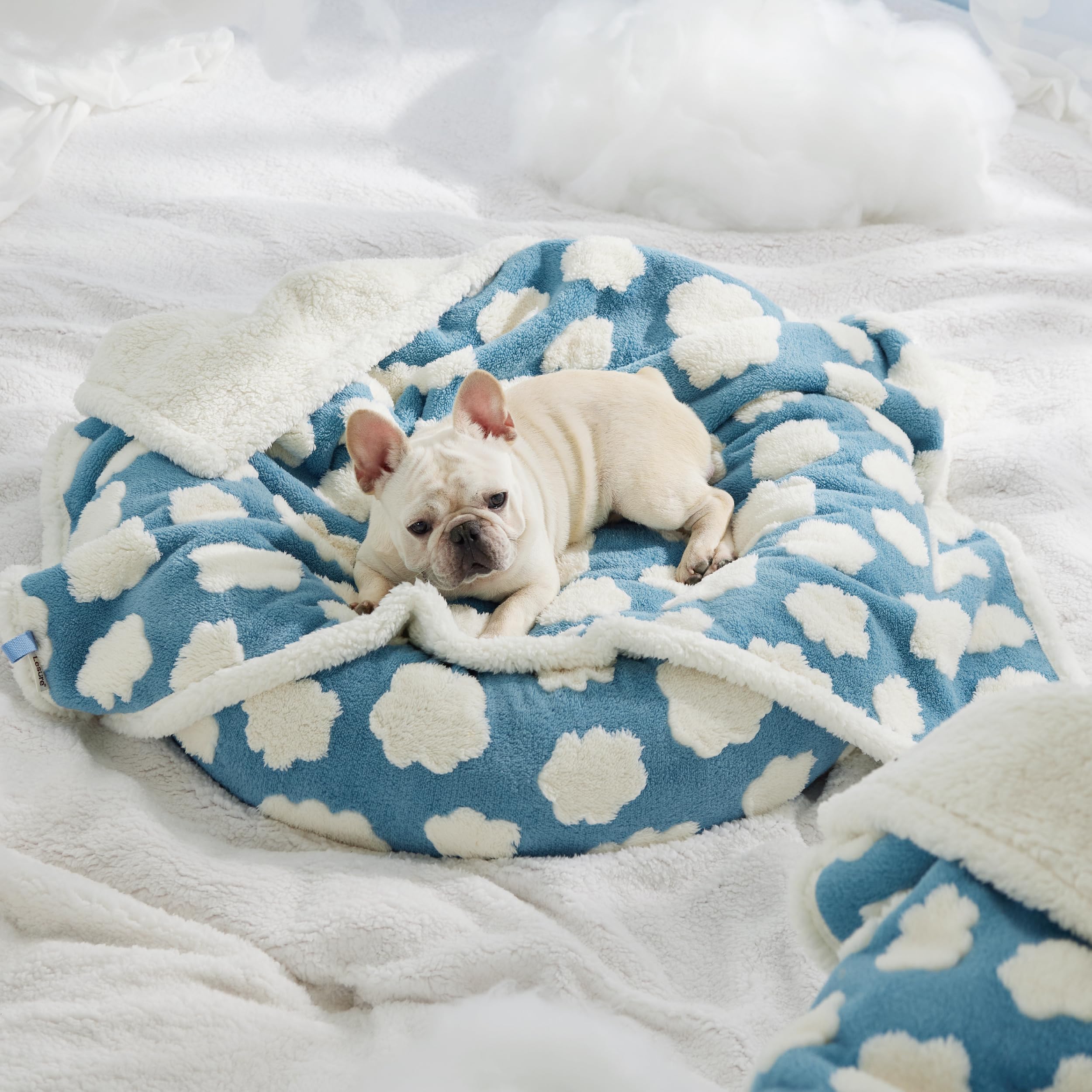 LE SURE machine washable design makes post-play cleanups quick and easy.