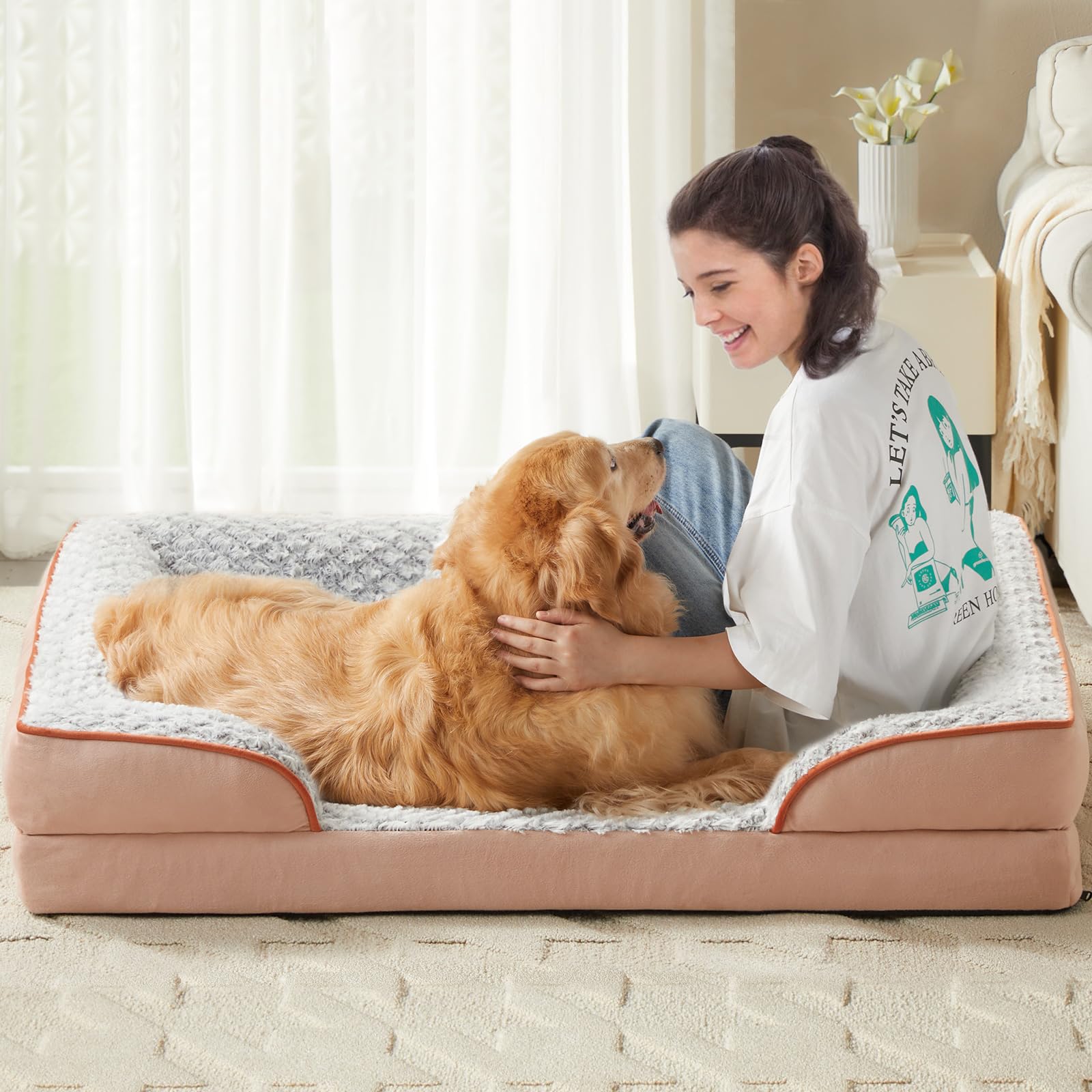 LEXTRO bed includes a 3-sided zipper for easy cover removal.
