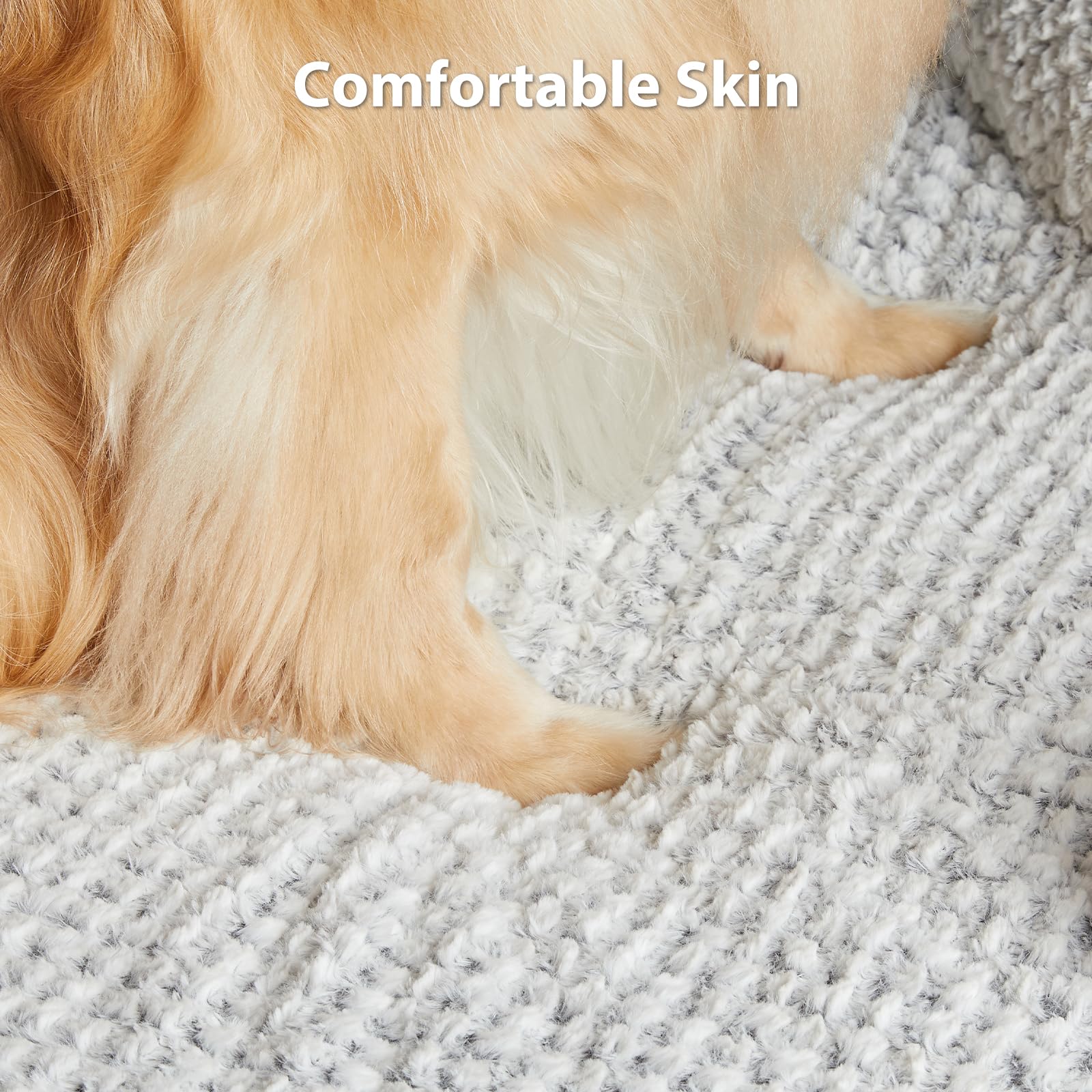 LEXTRO plush-velvet-surface delivers soft, cozy resting feel for long naps.