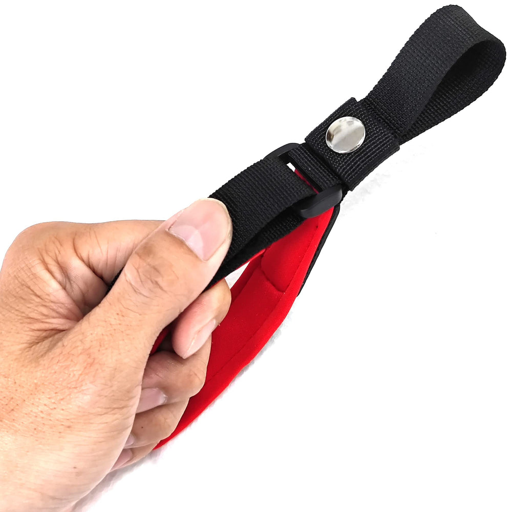 LFCXHTY strap at 50cm length offers comfortable reach without tethering.