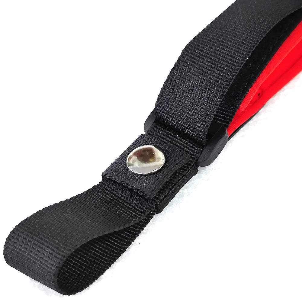 LFCXHTY wrist strap used in stroller scenarios frees hands during outings.