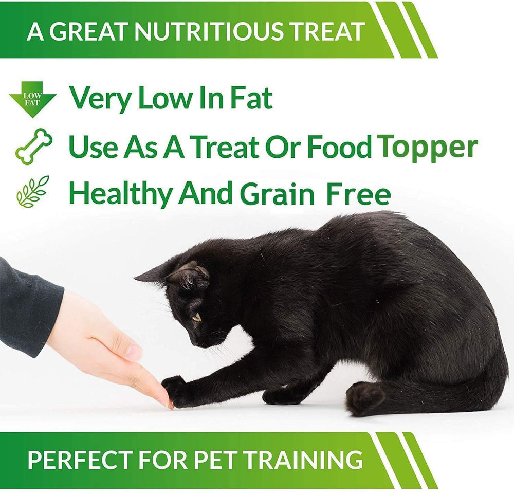 Life Essentials by Cat-Man-Doo bowl scene; grain-free topper for meals.