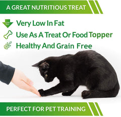 Life Essentials by Cat-Man-Doo bowl scene; grain-free topper for meals.