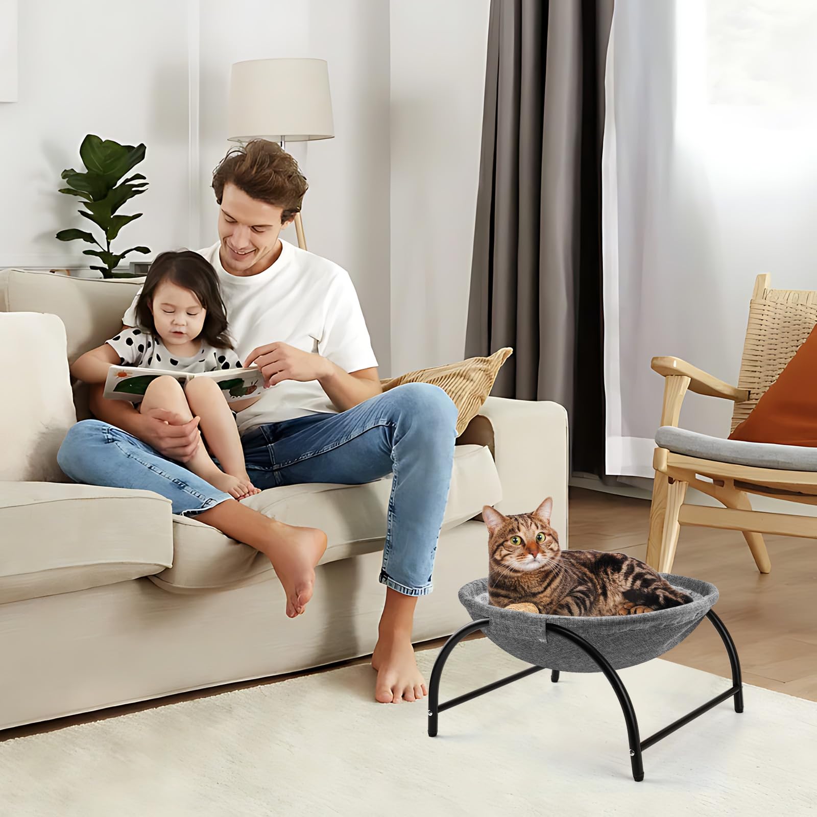 LIFLIX indoor-cat use promotes relaxed lounging and a dedicated resting spot.