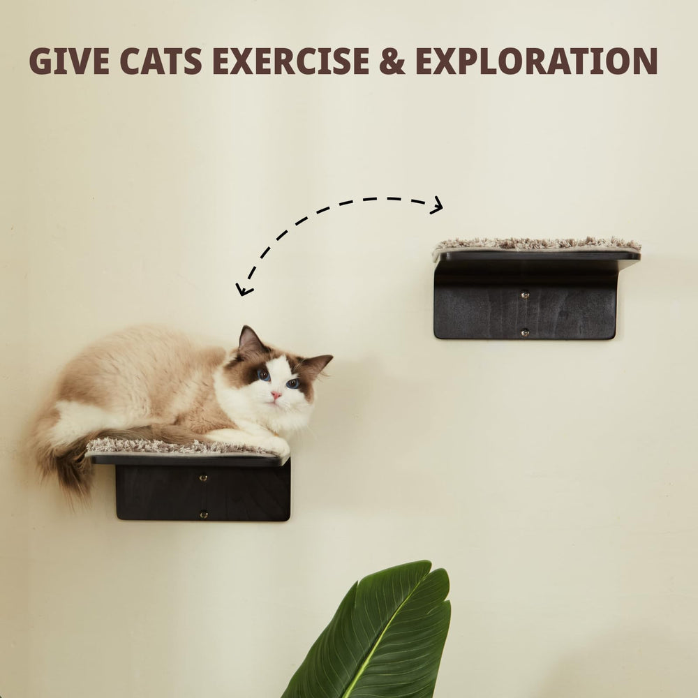 LIORCE cat wall steps scratching-mat closeup shows durable grip for playful scratching