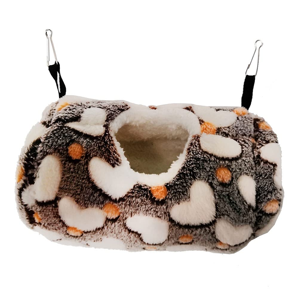 Litewoo metal hooks ensure safe, stable hanging inside a cage.