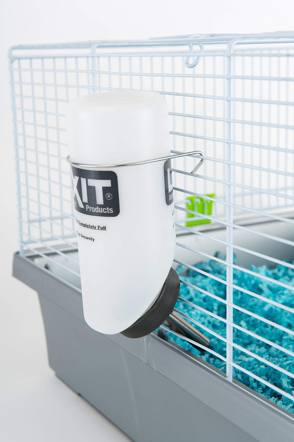 Lixit wide-mouth bottle opening enabling easy cleaning and quick refills