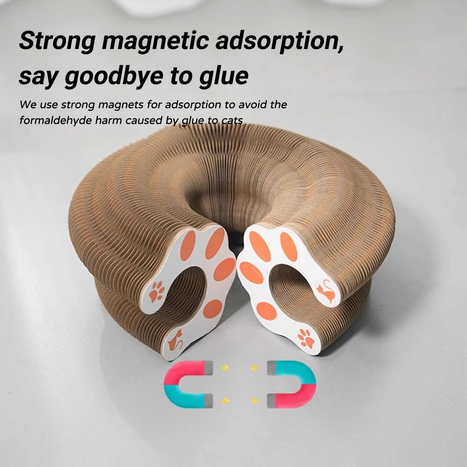 Lmipki Twisty Paws circle formation invites multi-cat play and lounging.