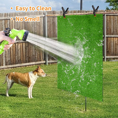 LOOBANI grass pad close-up highlights drainage holes for fast liquid separation.