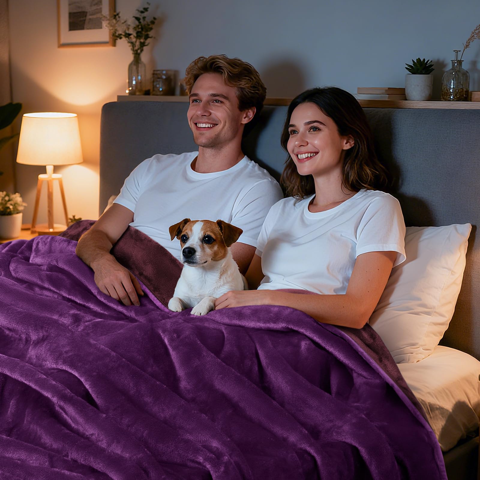 LOOBANI waterproof blanket ready for pets, guarding against accidents
