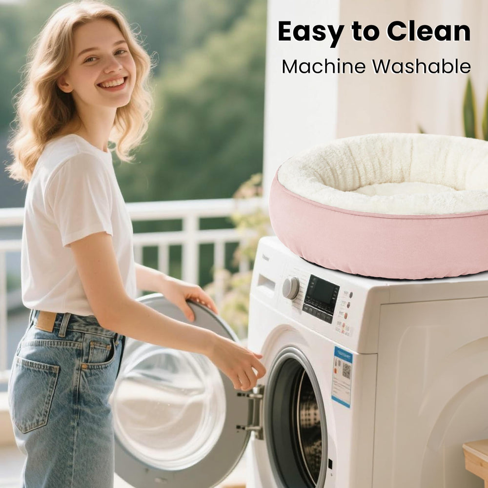 Love's cabin Round Donut Bed washable-fabric demonstrates easy cleaning after adventures.