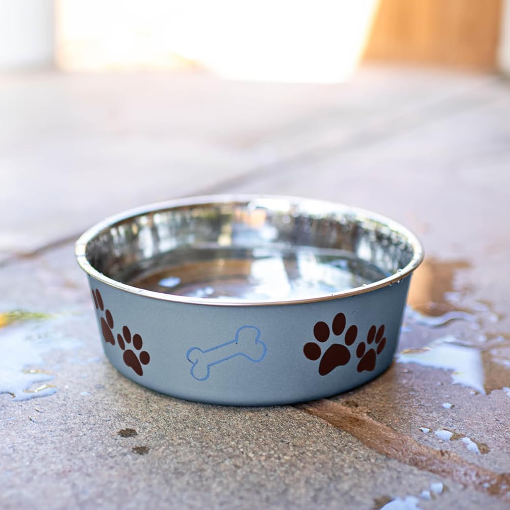 Loving Pets Bella Bowl odor-resistant design with stainless steel keeps smells down.