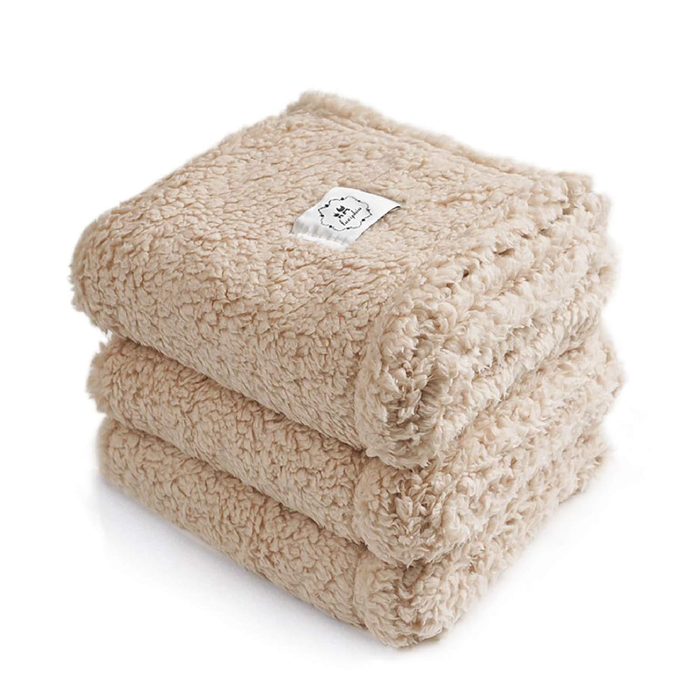 Luciphia 1-pack 3 calming blankets close-up fabric shows ultra-soft microfiber texture for cozy pets