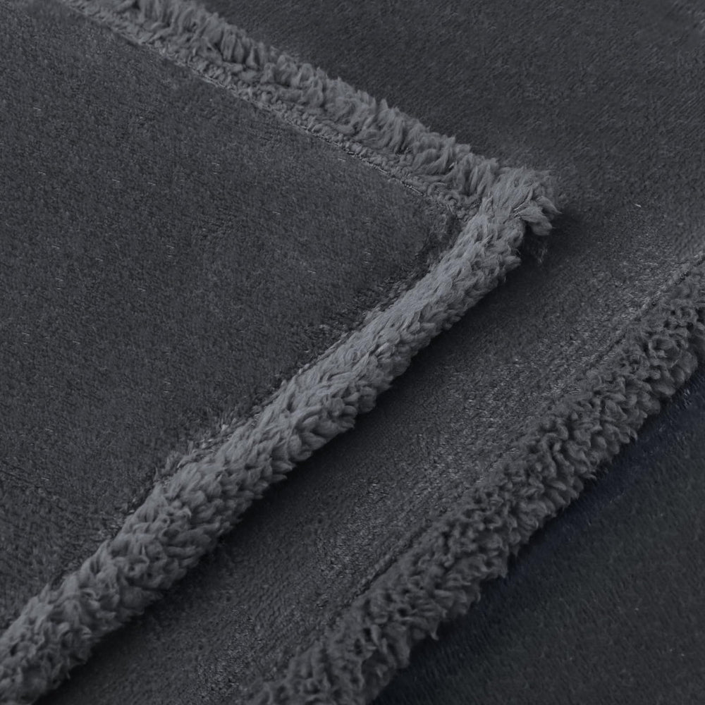 Luciphia easy-care blanket being machine washed in cold water