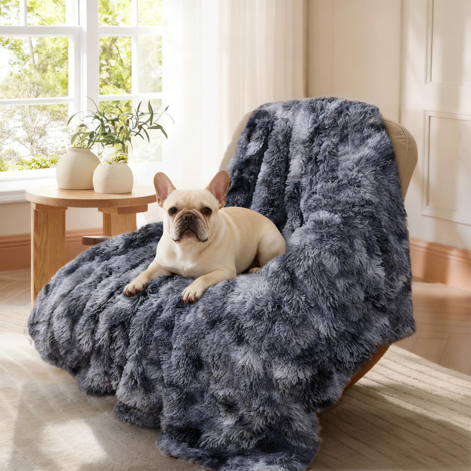 Luciphia tie-dye grey pattern enhances home style while keeping pets comfortable.