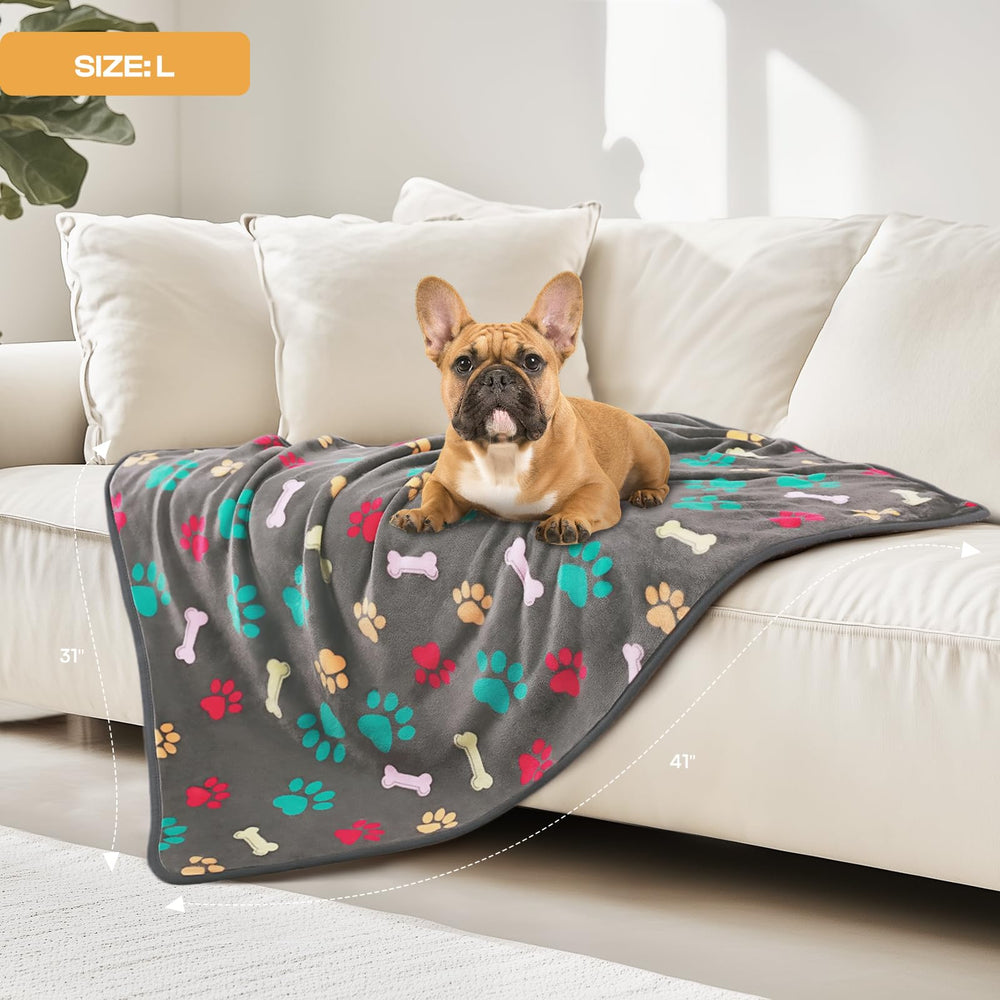 Luciphia easy-care blanket showcases machine-wash friendly durability.