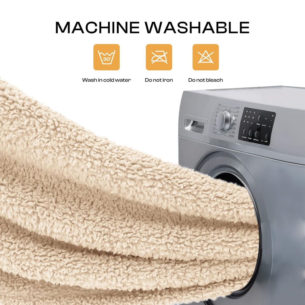 Luciphia premium fleece blanket sherpa-texture close-up highlights luxurious softness.
