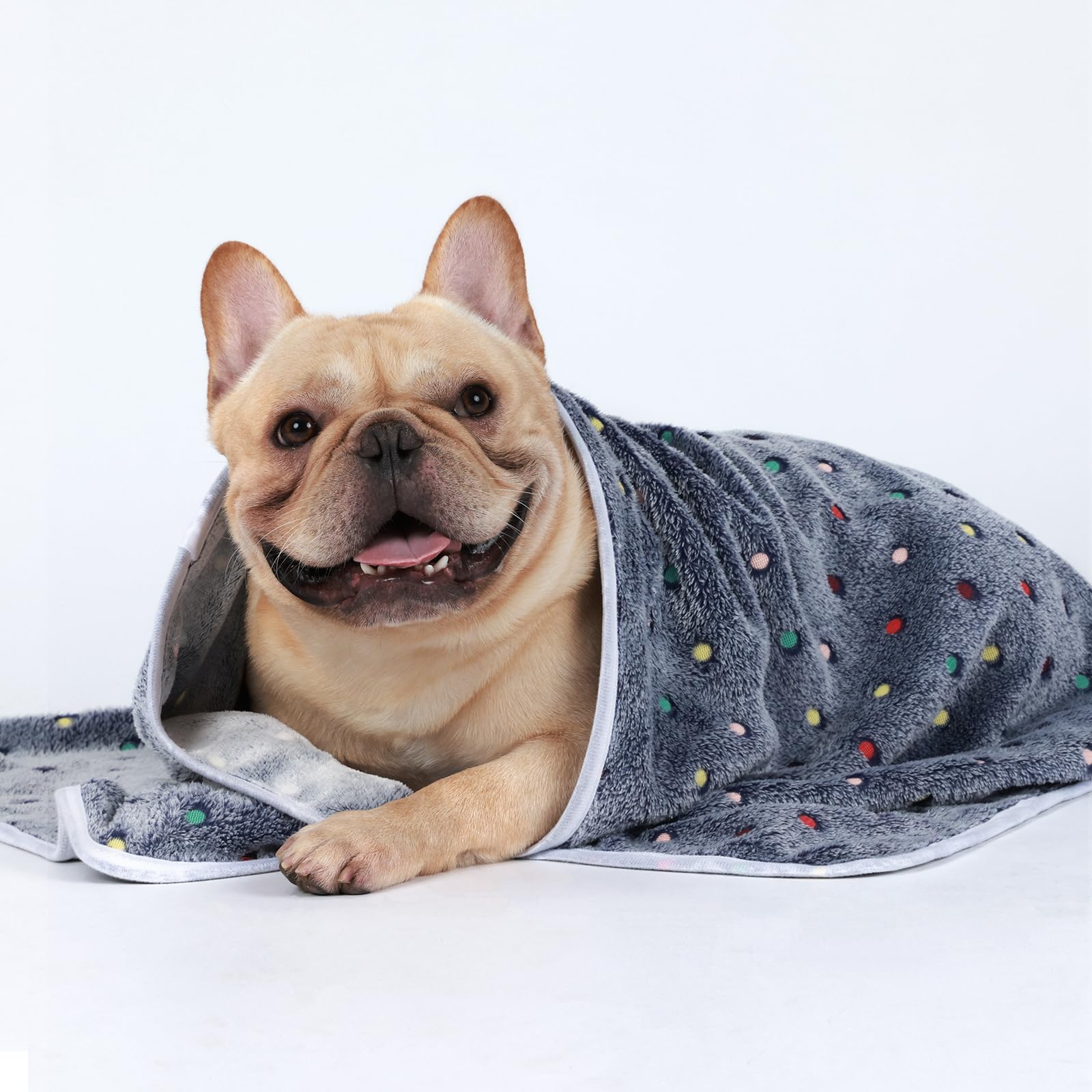 Luciphia travel-friendly pet blanket grey keeps pets comfortable on trips.