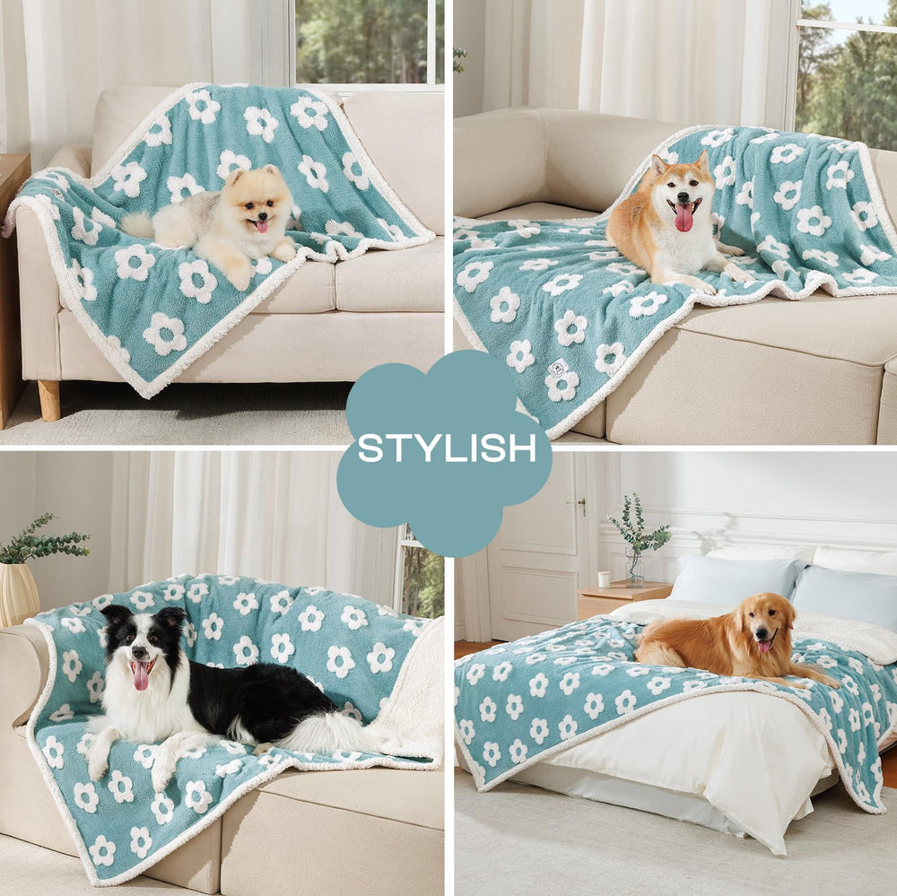 Luciphia Waterproof Pet Blanket reversible fleece and Sherpa sides provide warmth