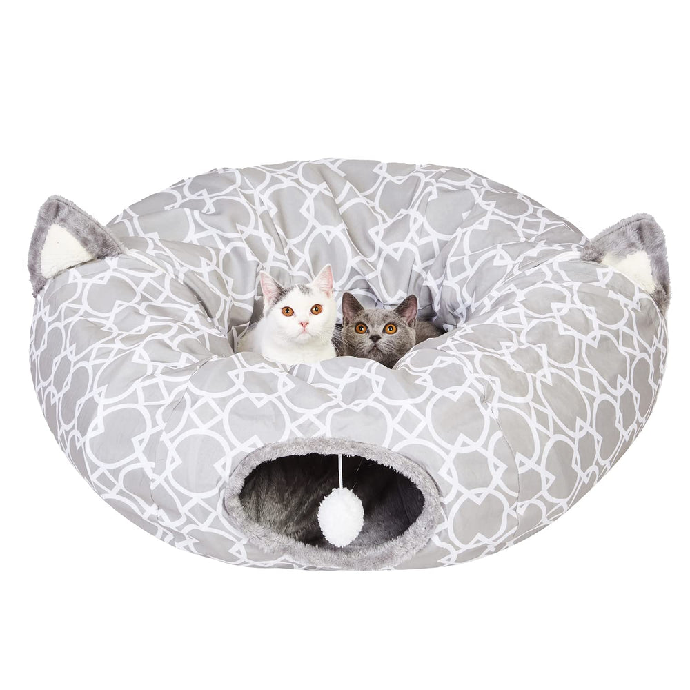LUCKITTY play-ready design supports indoor fun and photo moments.