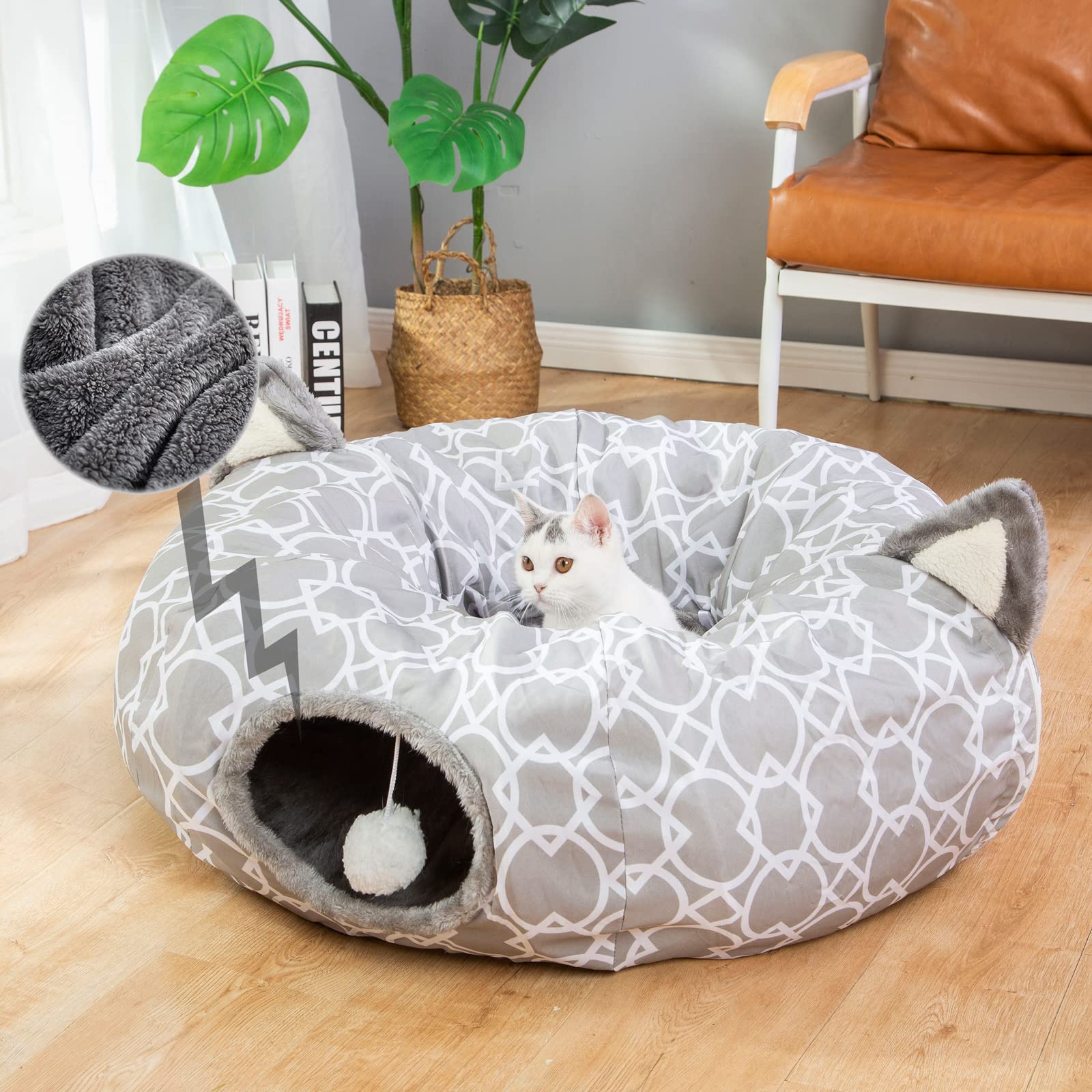 LUCKITTY geometric cat tunnel under tree offers cozy festive play.