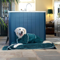 Lucky Pooch dog robe double-layer interior and exterior view highlighting quicker drying.