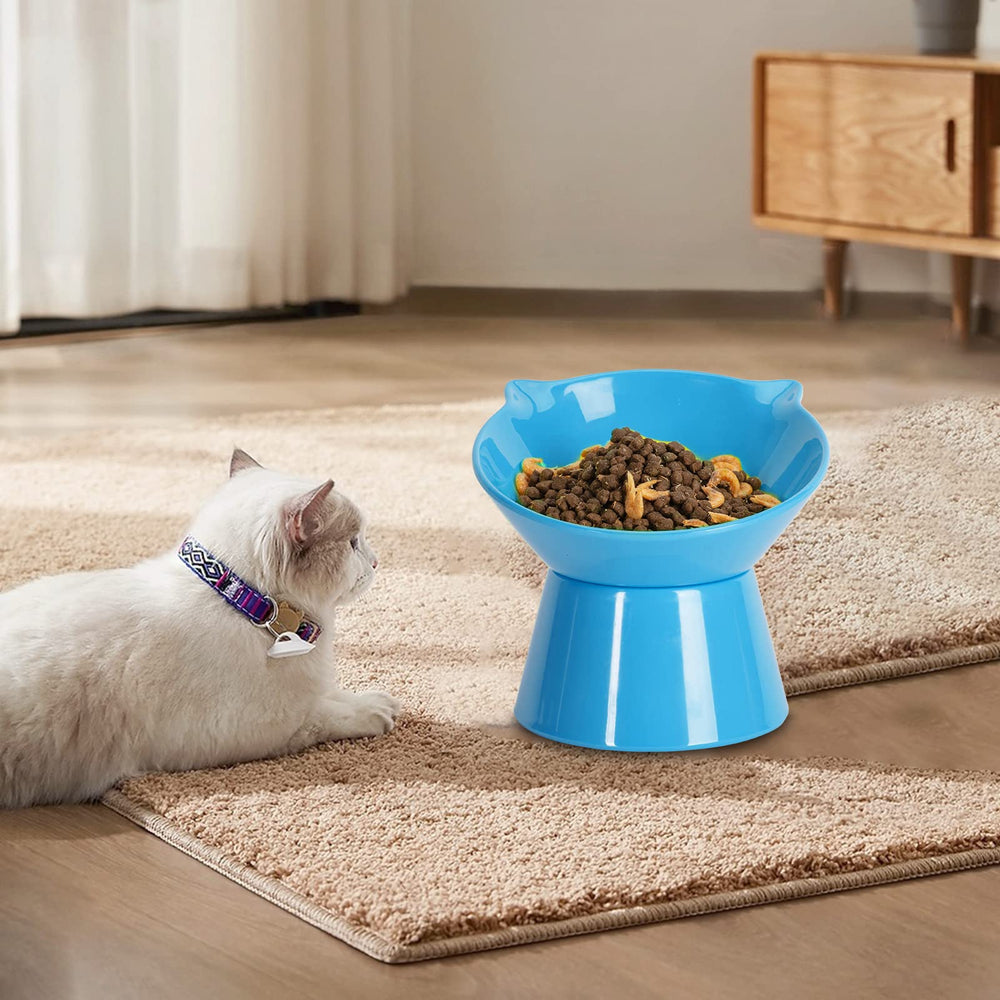 LuckyPots tilt-angle-blue design highlights angled feeding access.