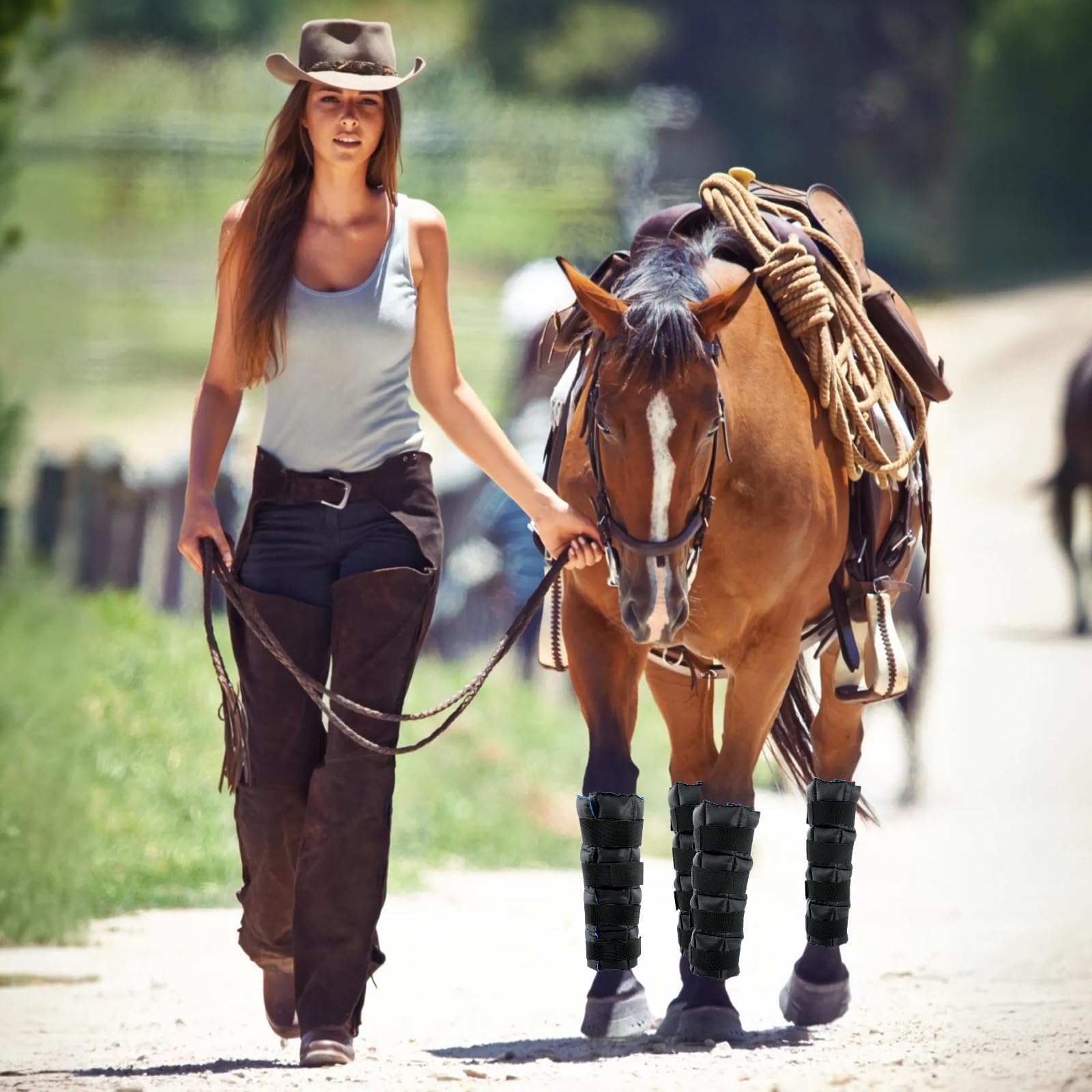LUFFWELL four-pack packaging illustrates practical set for multiple horses.