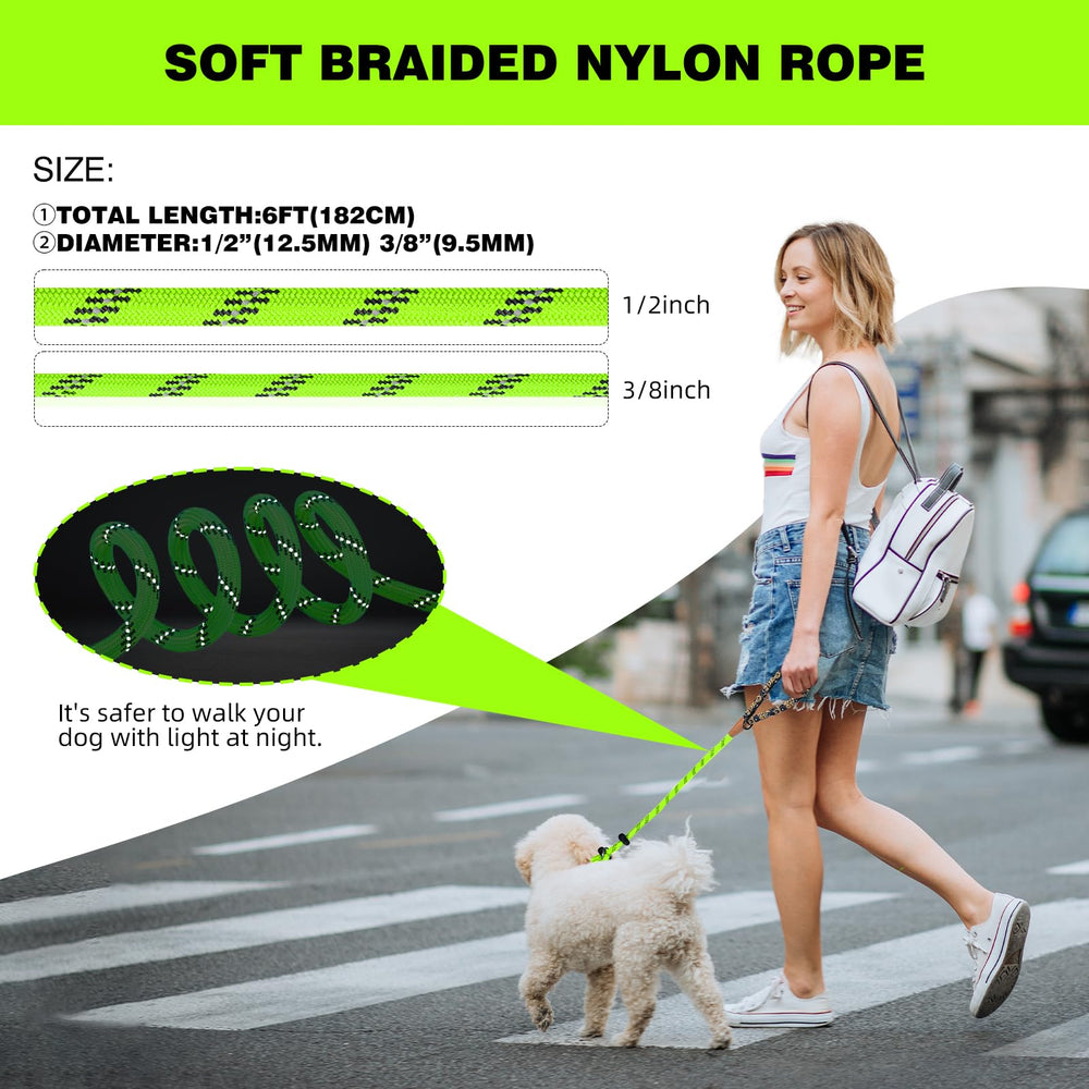 Lynxking Slip Lead padded handle closeup for comfortable grip.