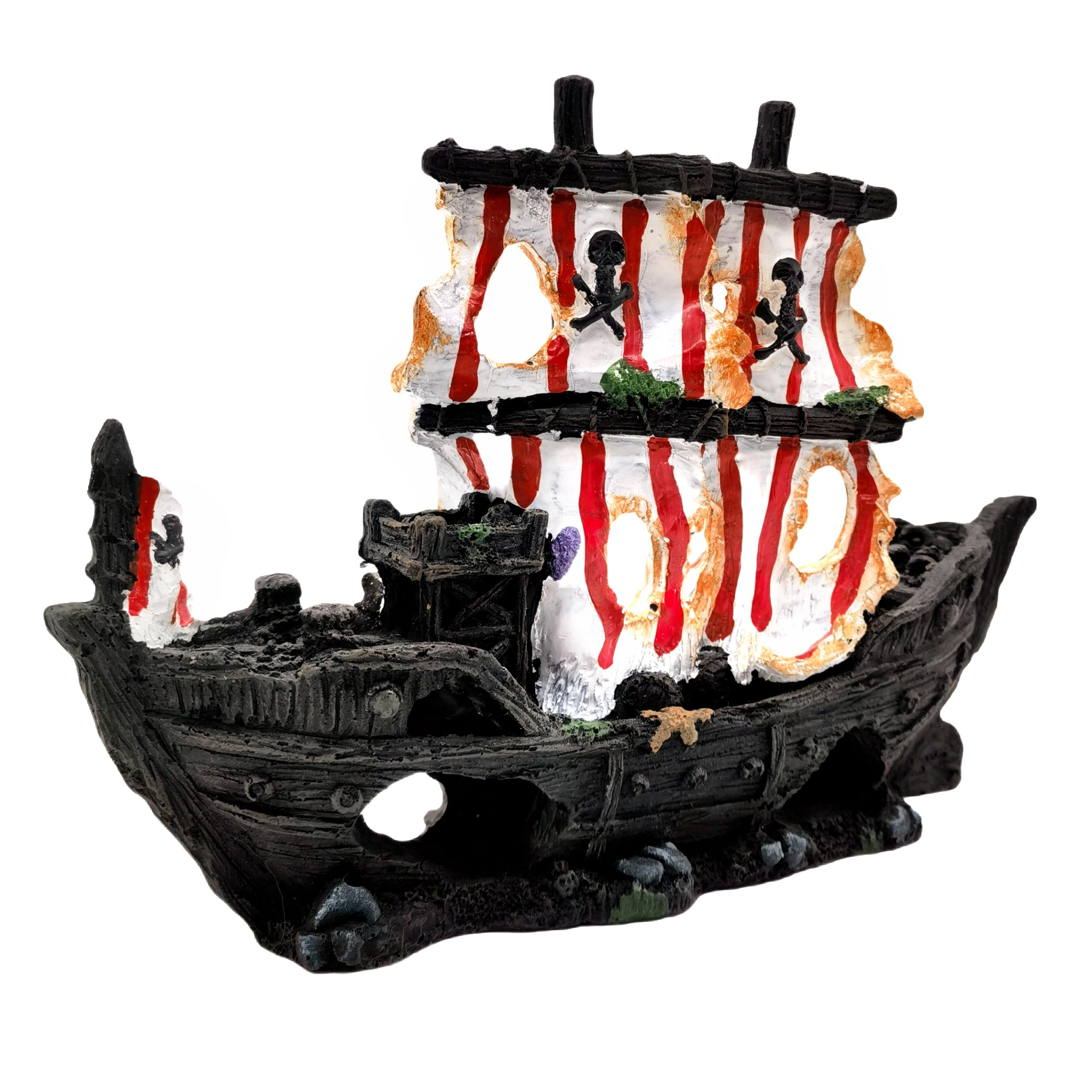 M2cbridge Striped Pirate Shipwreck shows a hollow hideaway for fish to rest.