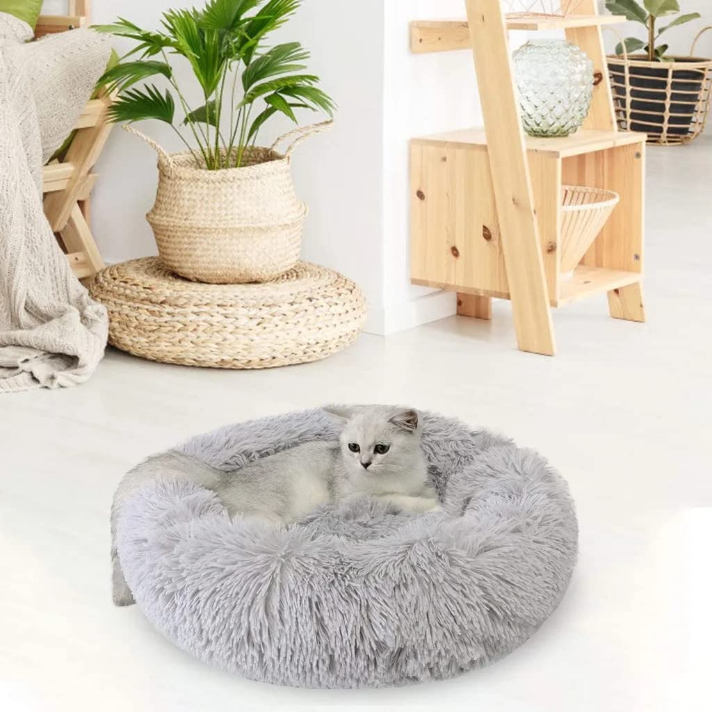 Large Cat Bed machine-washable design makes cleaning simple.
