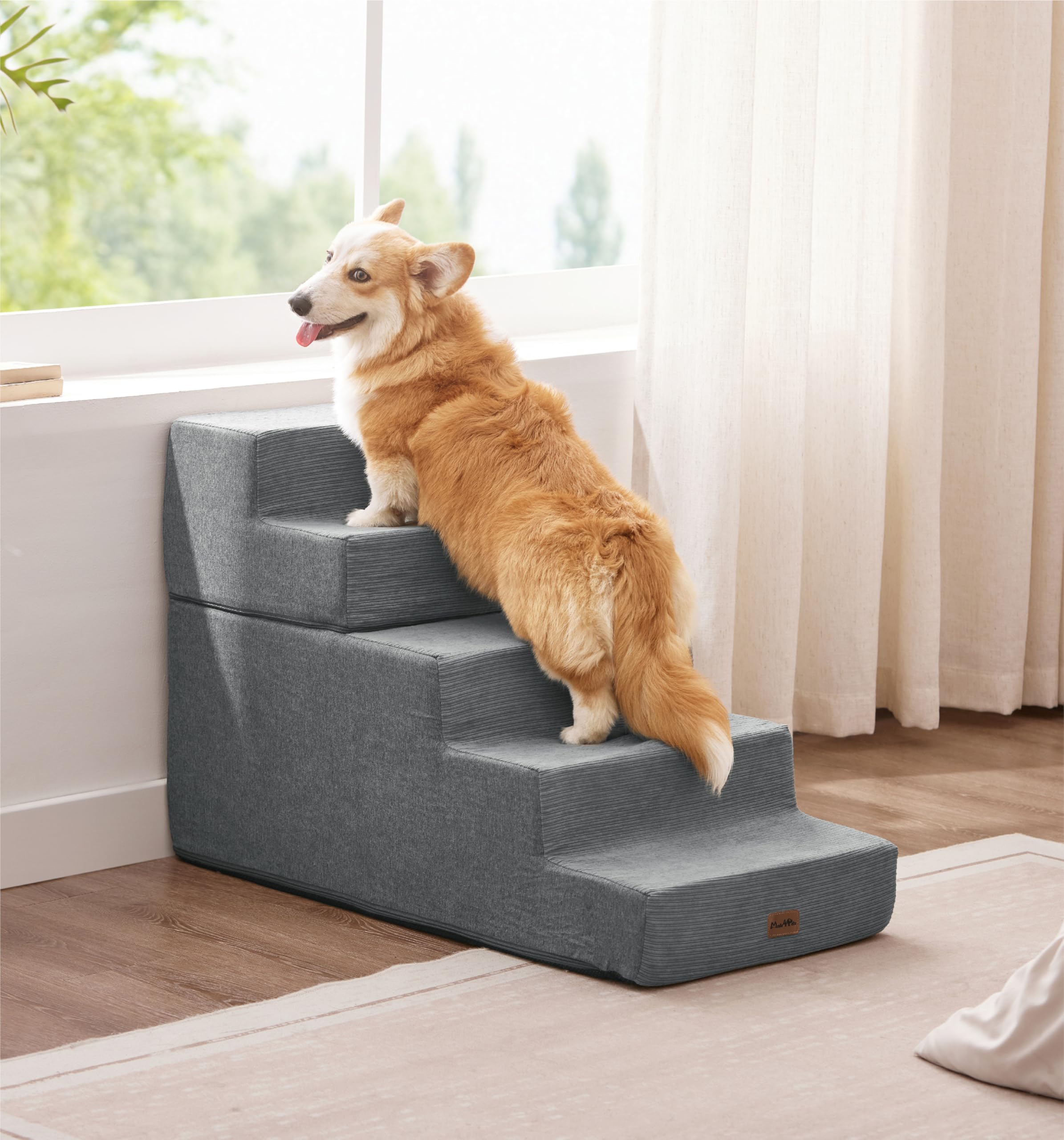 Made4Pets dog stairs gray packaging image showing compact storage.