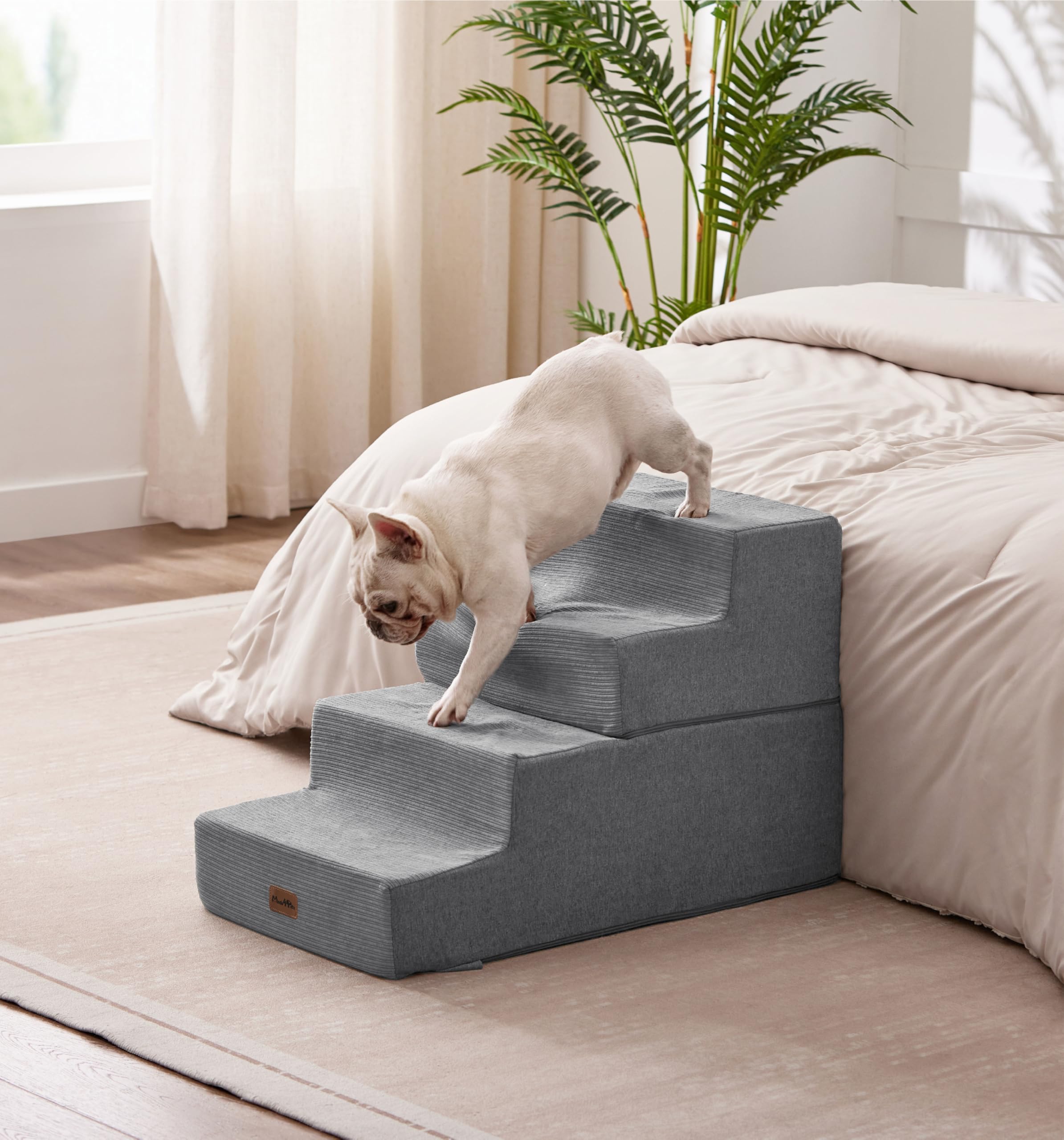 MADE 4 PETS Made4Pets removable cover in grey for easy washing and care.
