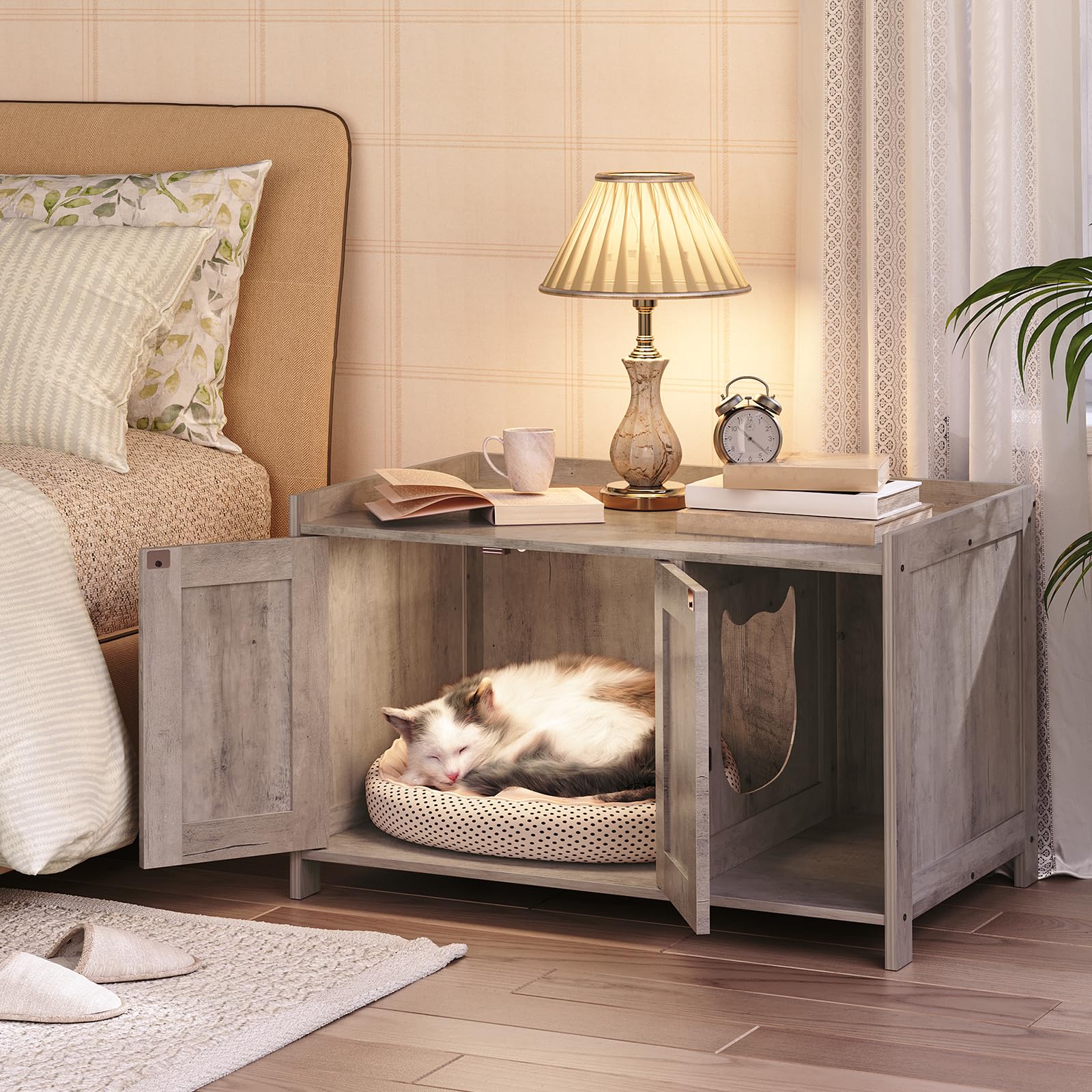 MAHANCRIS cat-washroom-divider-removed interior demonstrating adjustable space