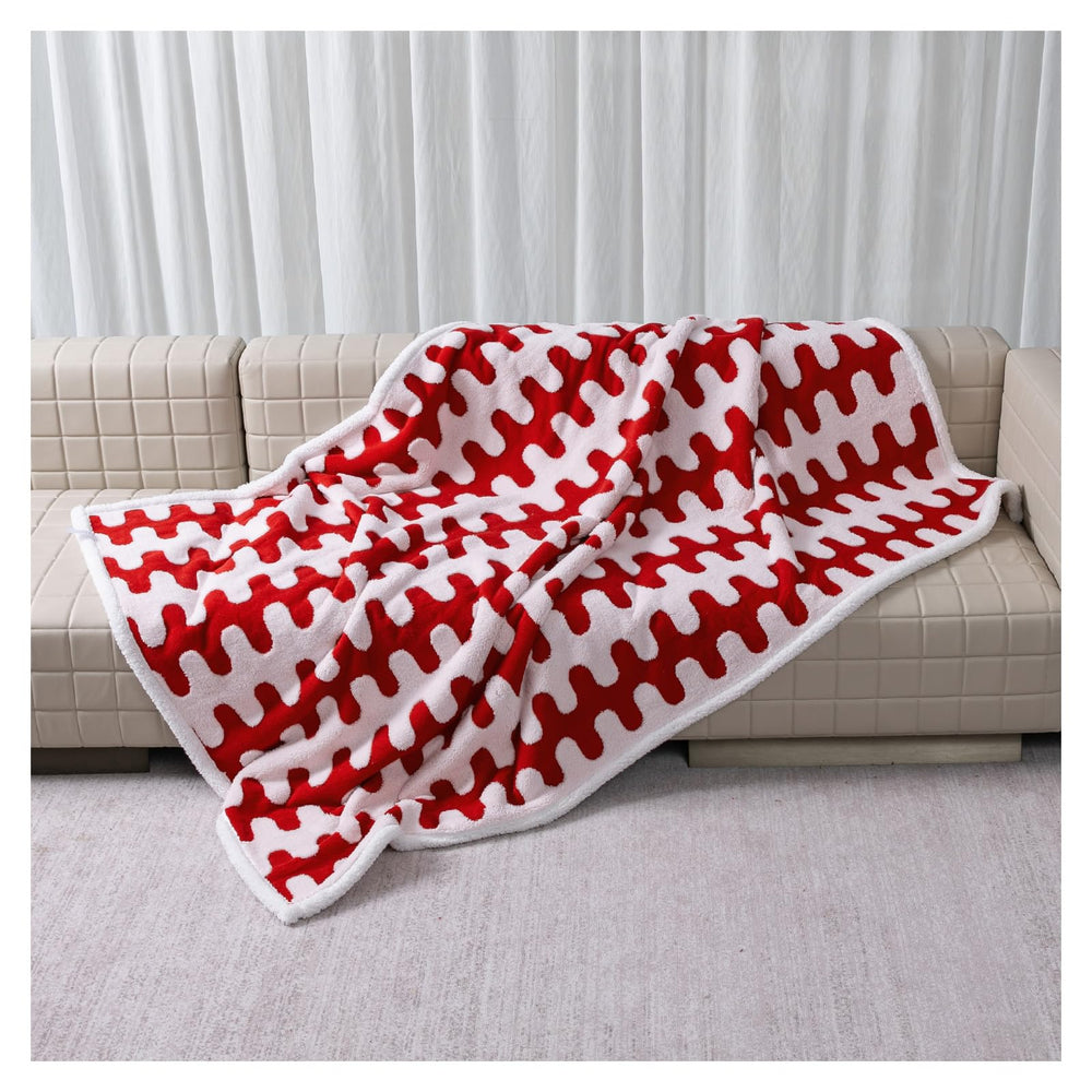 Maidewow blanket being machine-washed in cold water for easy cleaning.