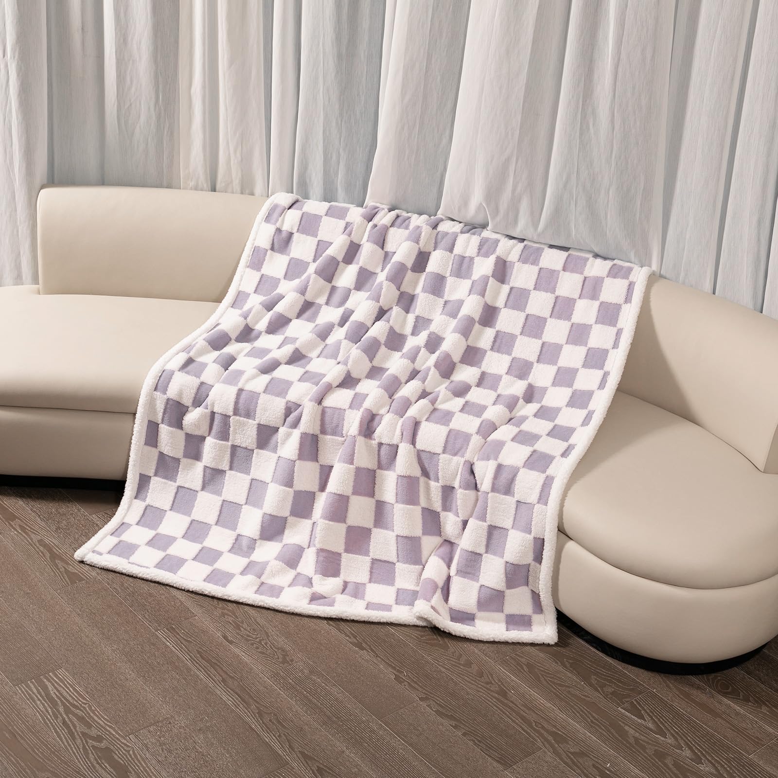 Maidewow waterproof pet blanket bedroom sofa image suggests lightweight, easy transport.