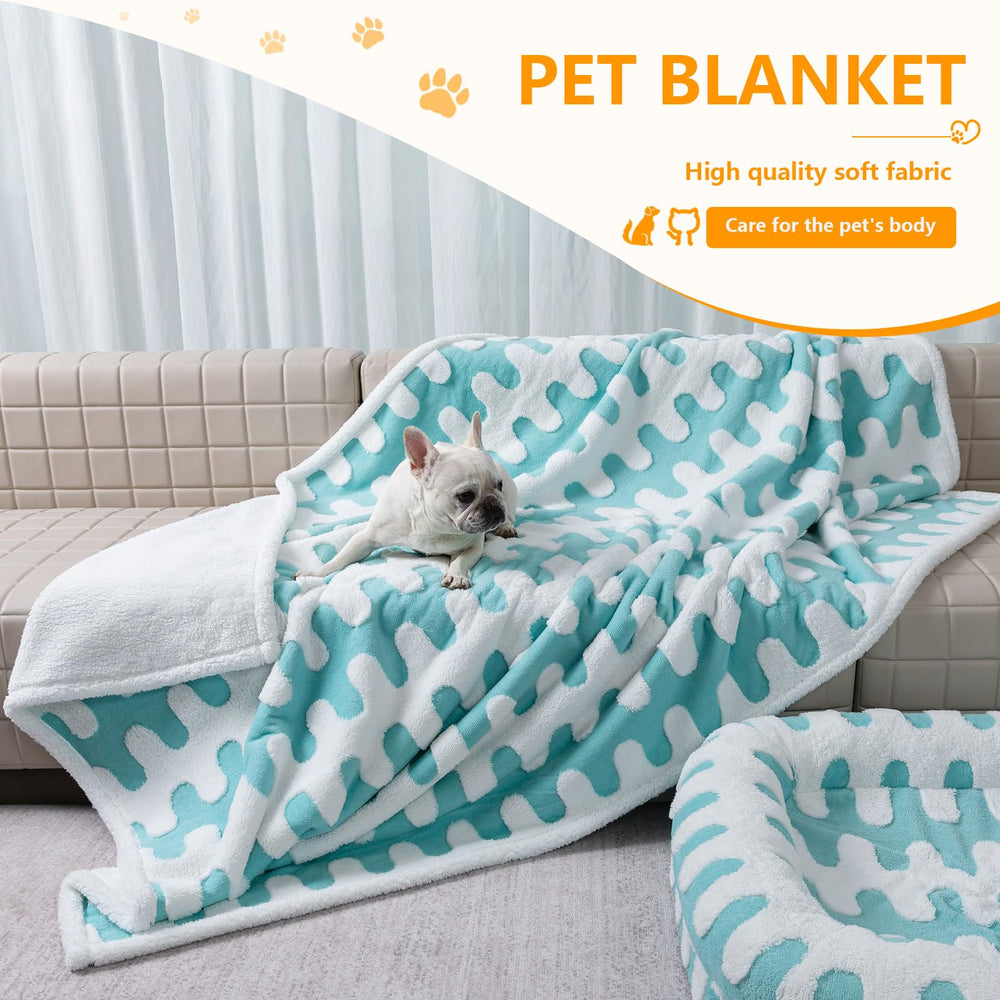 Maidewow waterproof pet blanket Reversible design shown with two cozy sides.