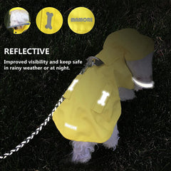 MAMORE leash hole allows easy leash attachment without coat removal