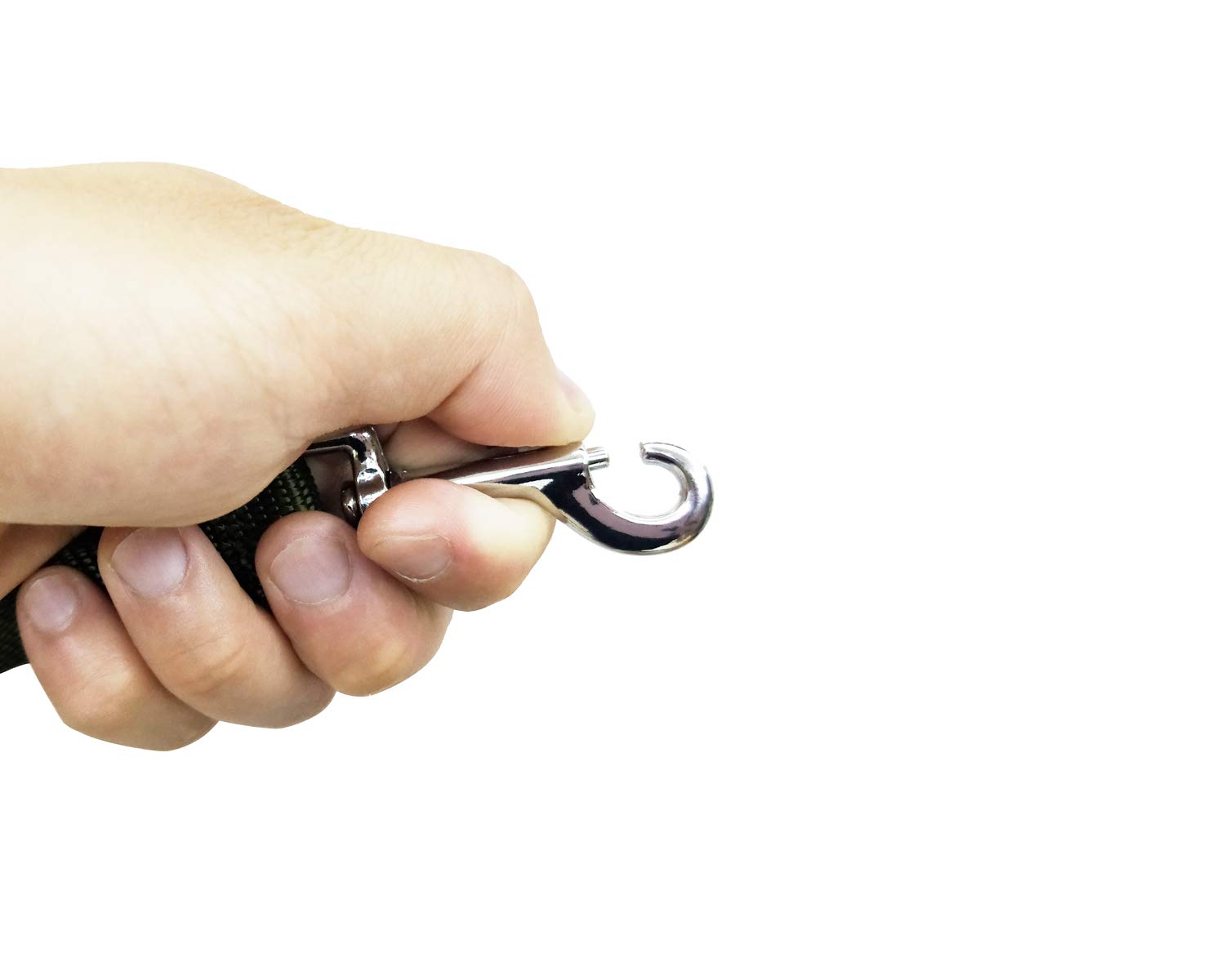 MANDAO heavy-duty leash with 3/4 inch nylon for durable daily use.