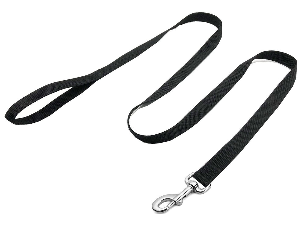 MANDAO nylon dog leash close-up showing swivel snap for tangle-free walks
