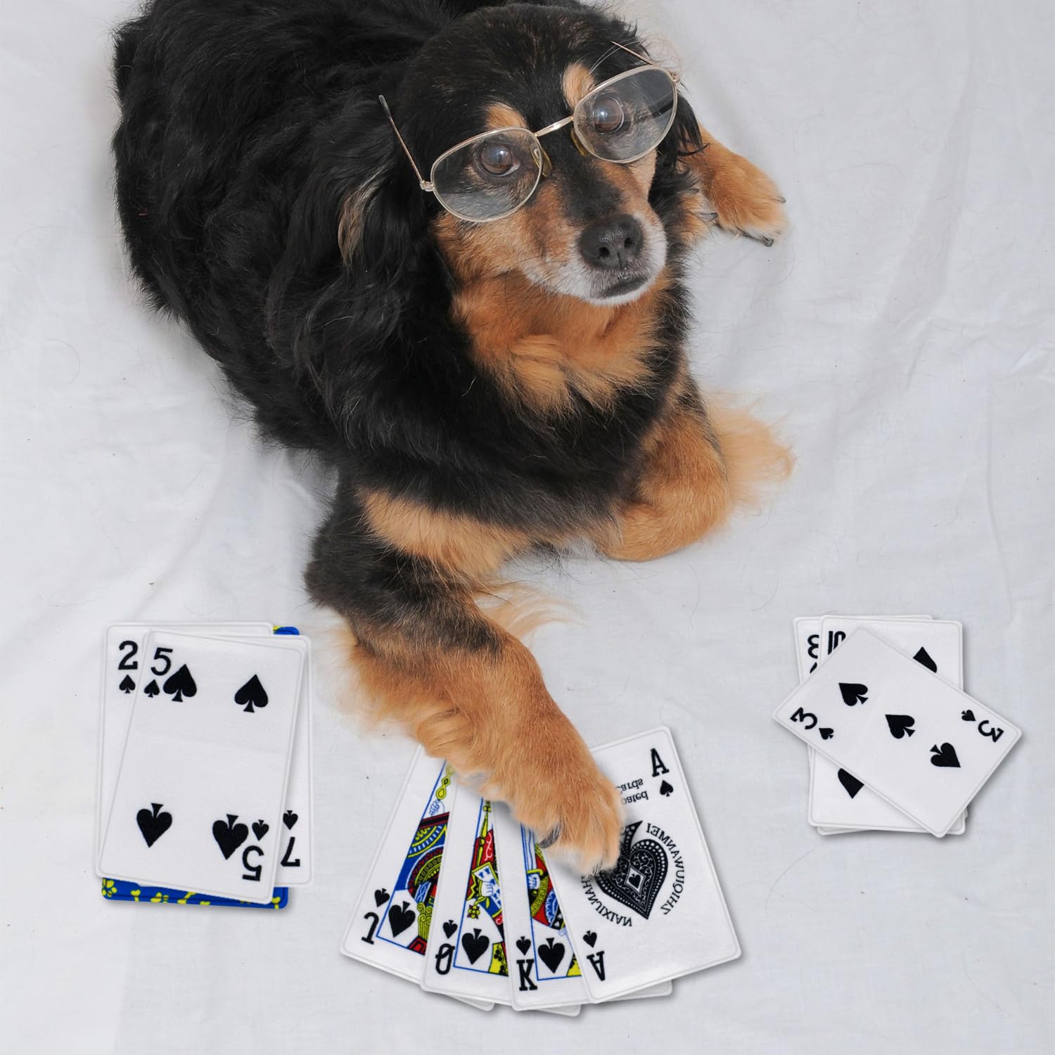 MAOOOOB plush toy closeup shows crinkle-paper core.