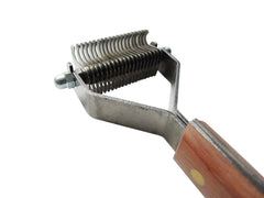 Mars Coat King 20 blade stripper close up shows stainless steel precision for quick detangling