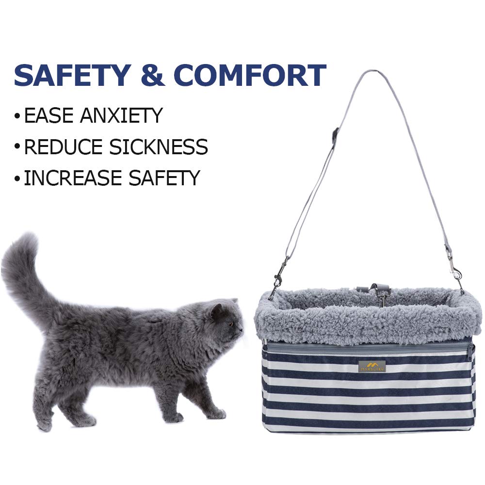 MARSLABO booster seat includes removable plush liner for easy cleaning