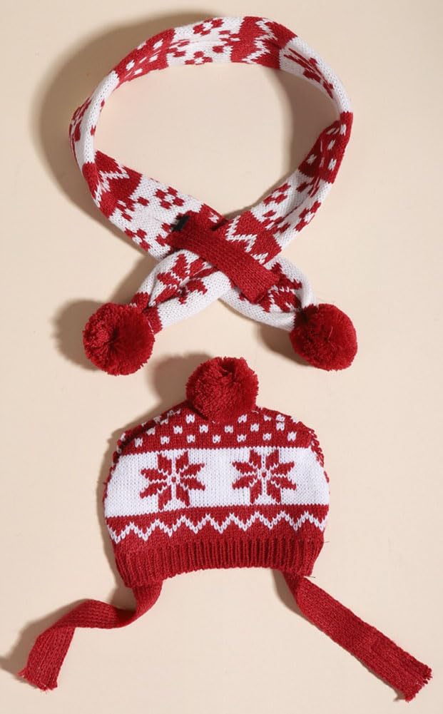MaruPet hat with open ears, easy on/off and hair protection in a cheerful red snowflake knit.