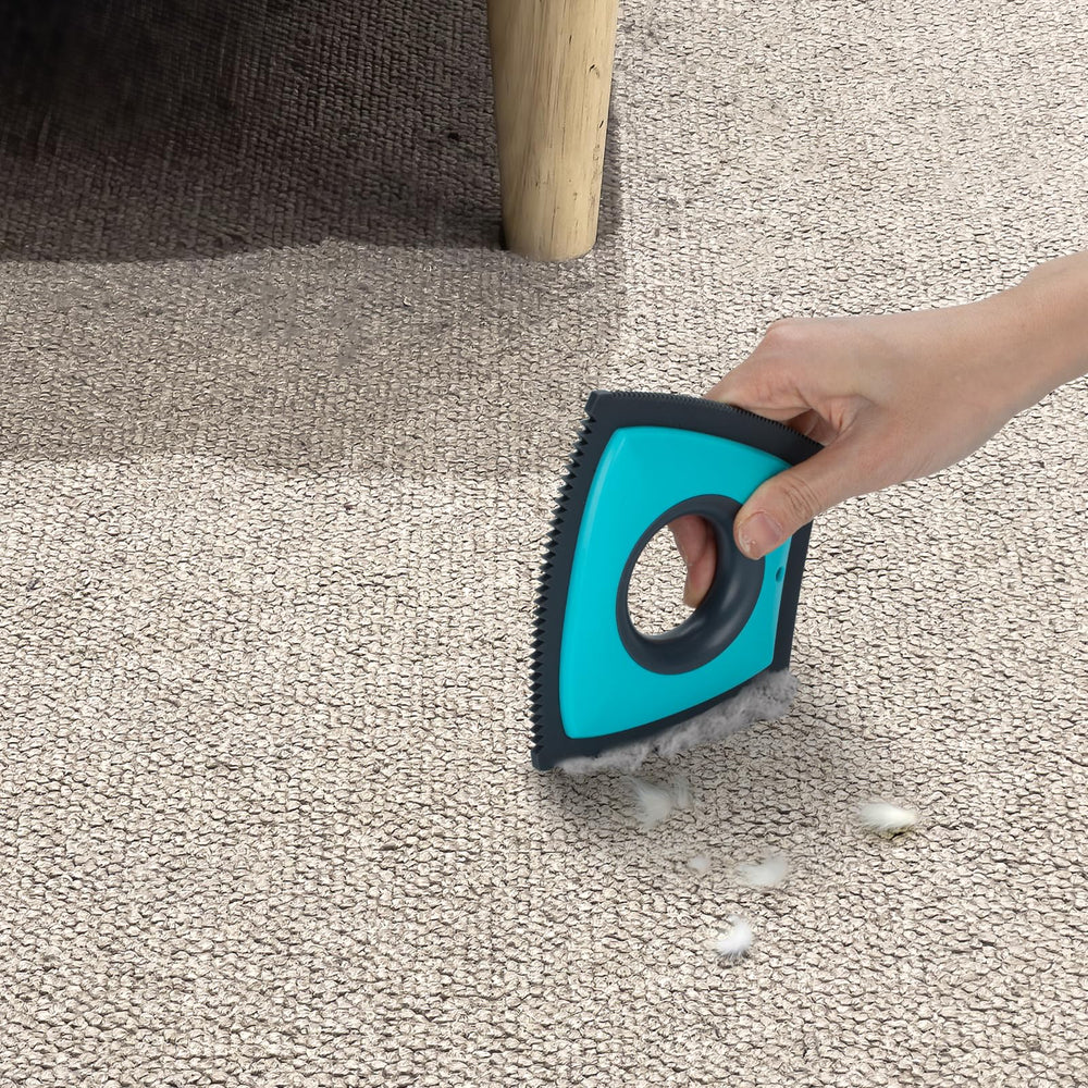MAVRIZ Ergonomic handle supports comfortable cleaning sessions anywhere.