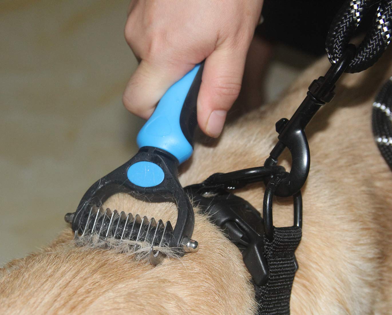 Maxpower Planet long-coat pet care tool ideal for thick fur and double coats.