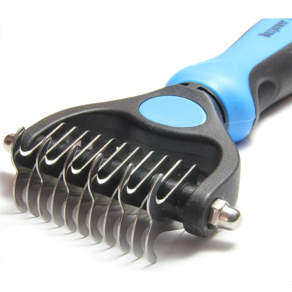 Maxpower Planet skin-friendly rounded-teeth dematting for gentle grooming without irritation.