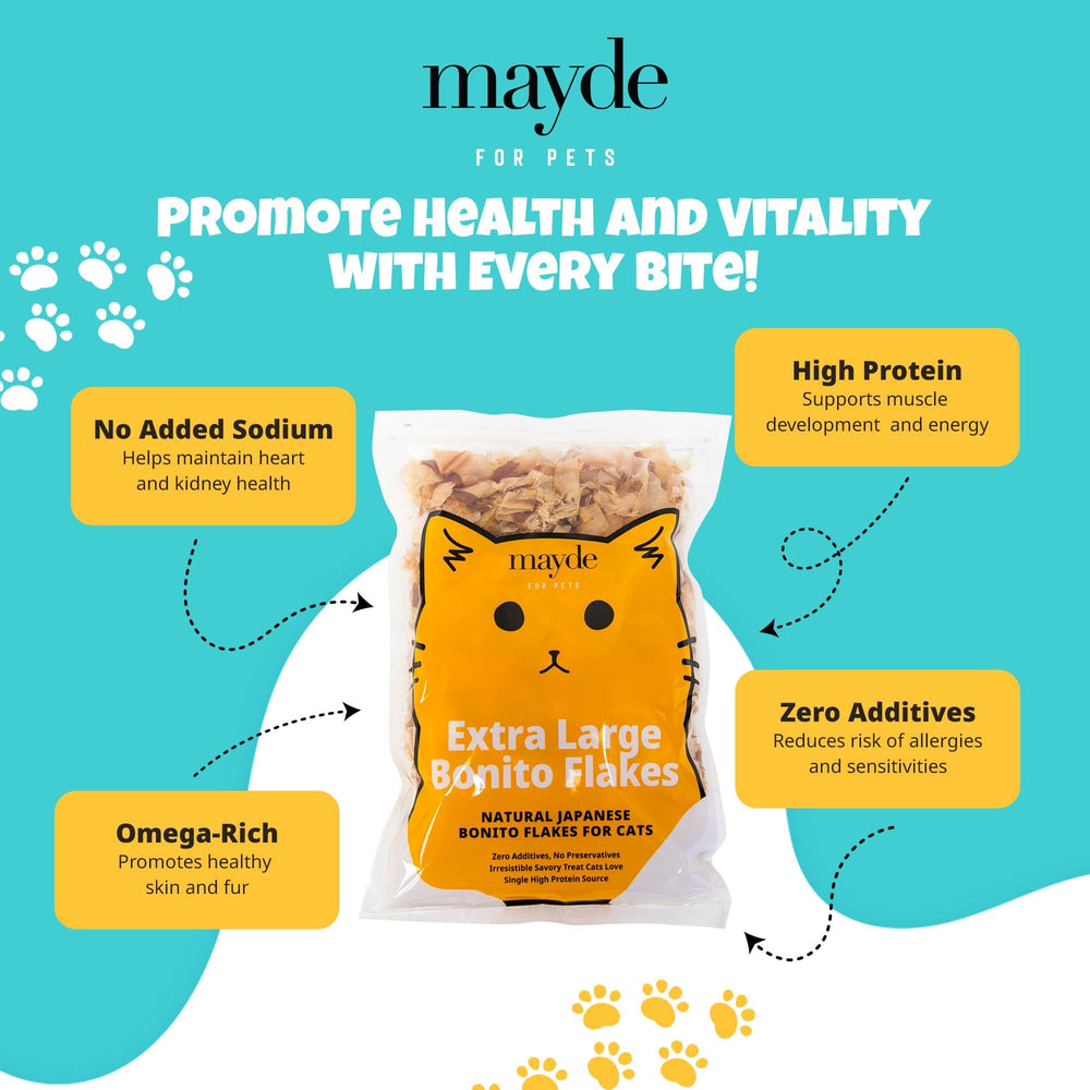 Mayde Bonito Flakes pet topping serve—tasty meal enhancer.
