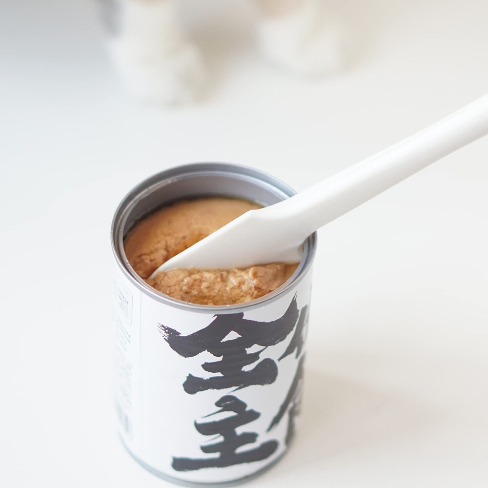 Meow&Woof BPA-free silicone can spoons highlight safe non-toxic feeding tool.